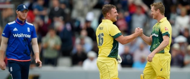 Australia thump England to clinch series