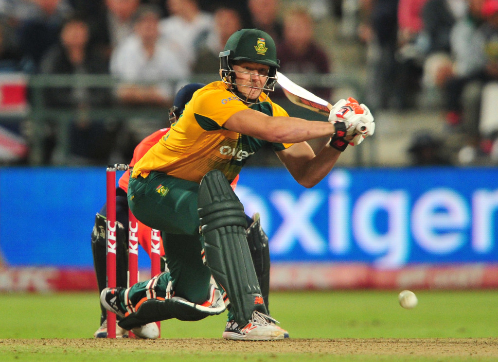 Proteas bowl first in Joburg
