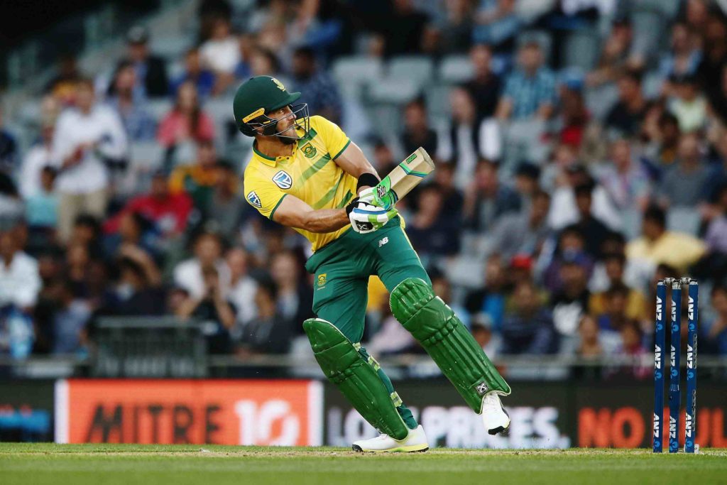 Proteas post 185-6 in Auckland