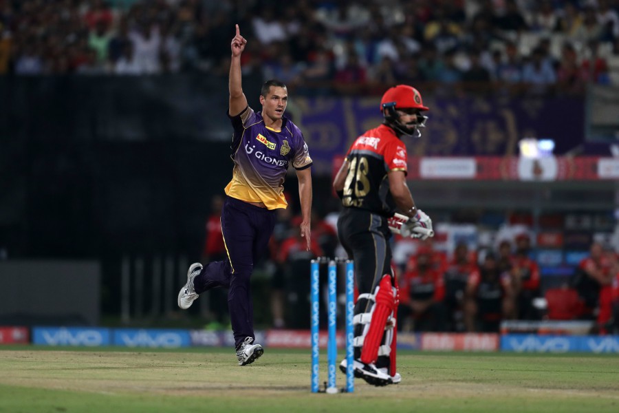 AB returns, but RCB blown away for 49