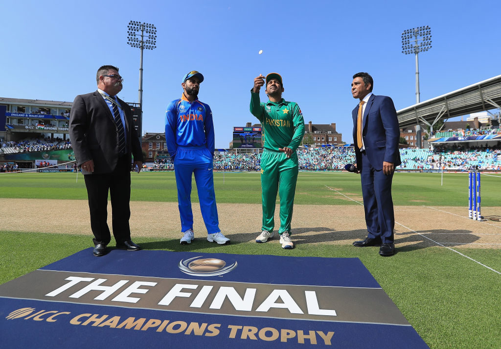 Kohli wins toss and opts to field