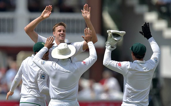 Morkel leads bowling charge