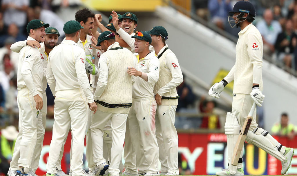Aussies close in on series win
