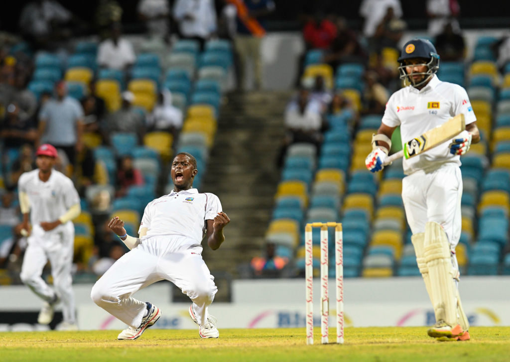 Sri Lanka left reeling after 20-wicket day