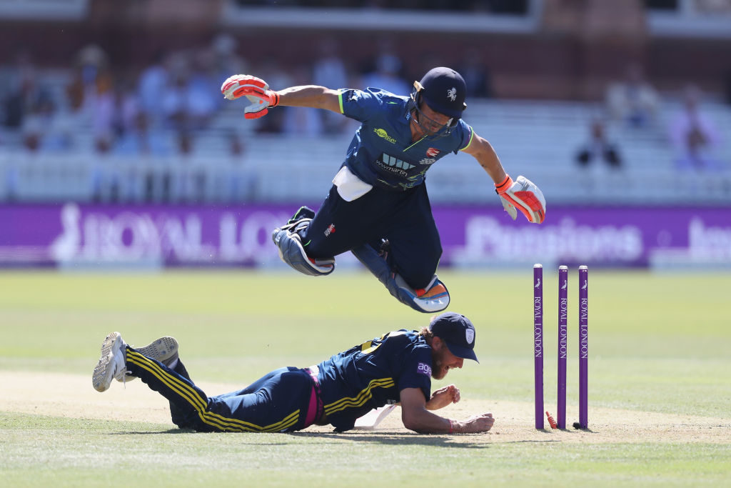 Hampshire flying high at Lord's