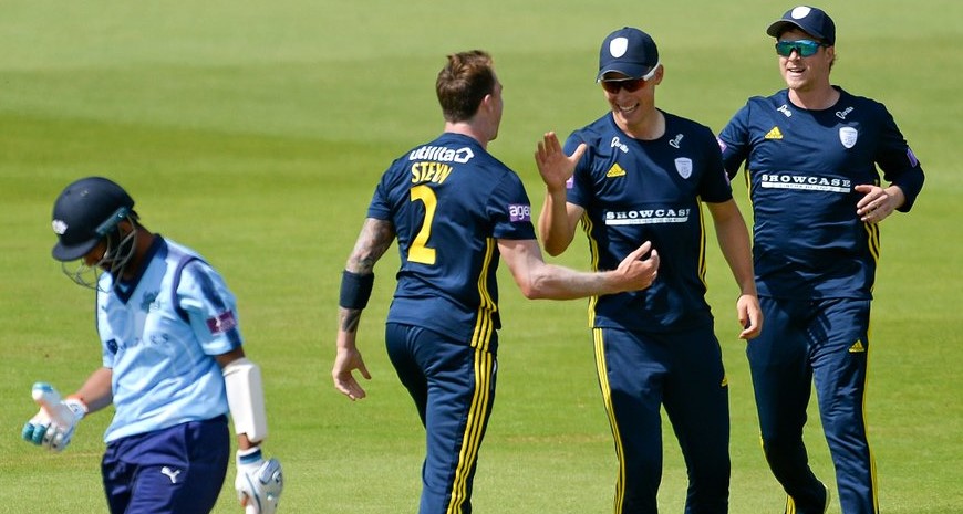 Steyn helps Hants to One-Day Cup final
