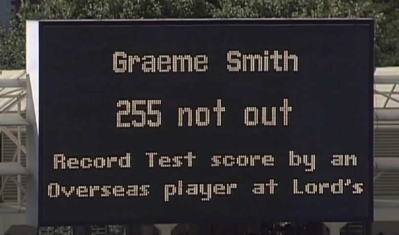 Smith breaks Bradman's record