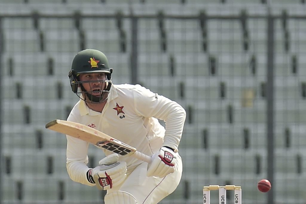 Zimbabwe graft back in second Test