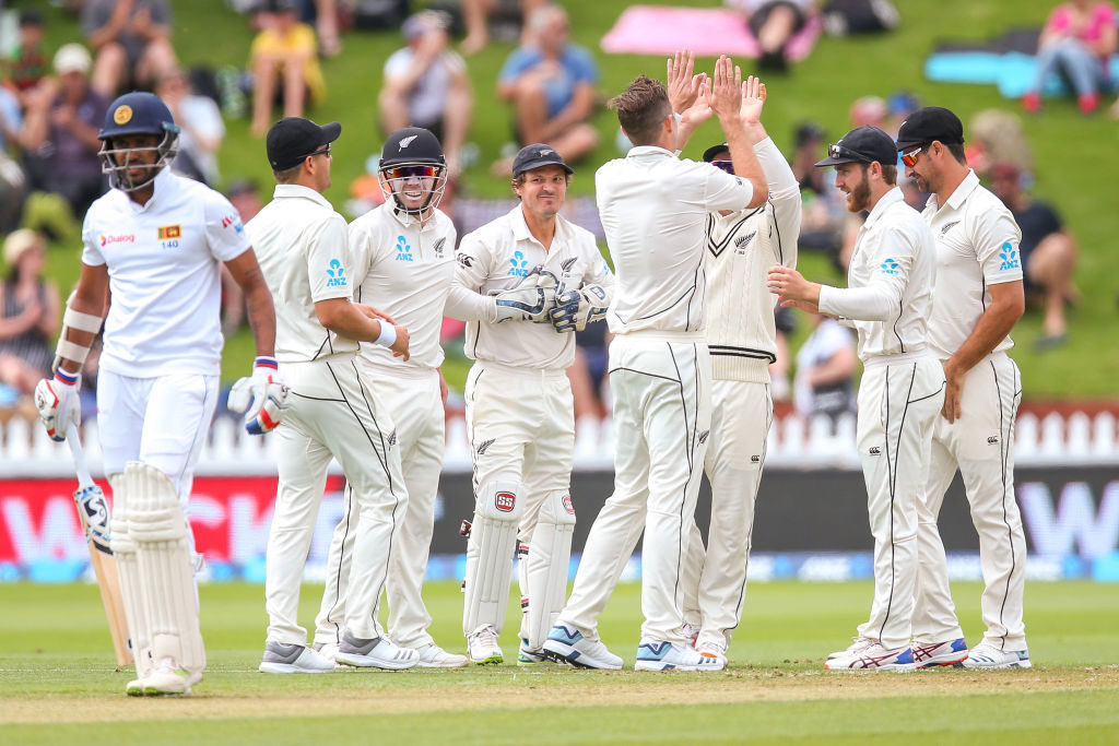 Southee's five-for doesn't hold Lankans at bay