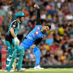 Strikers stroll to 5-wicket victory over Heat