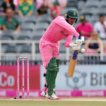 England restrict Proteas to 256