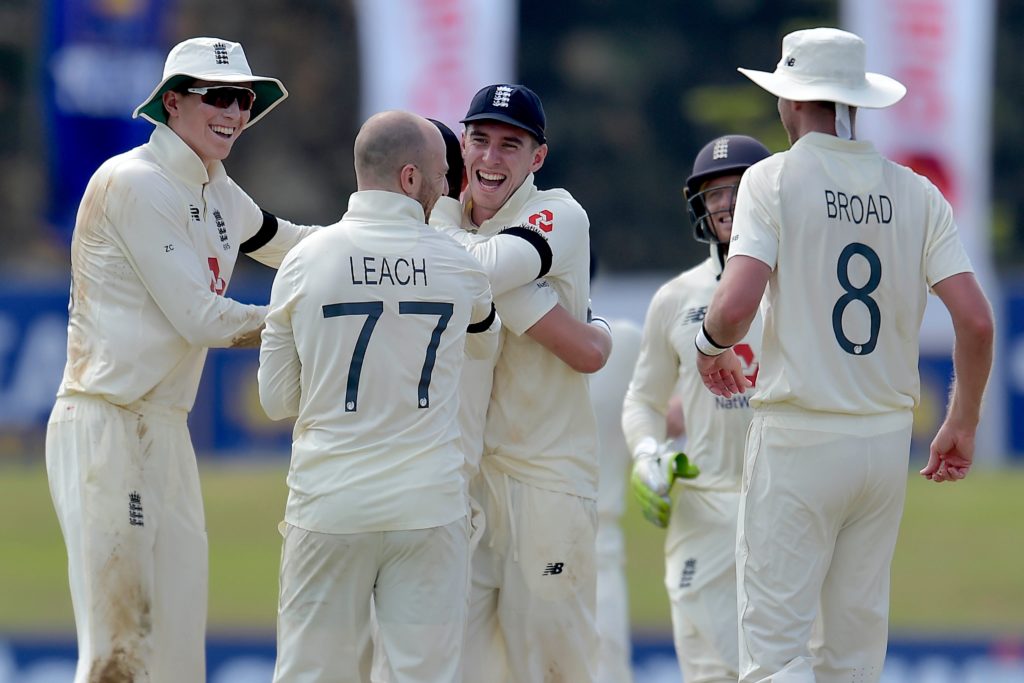 England stumble in pursuit of victory