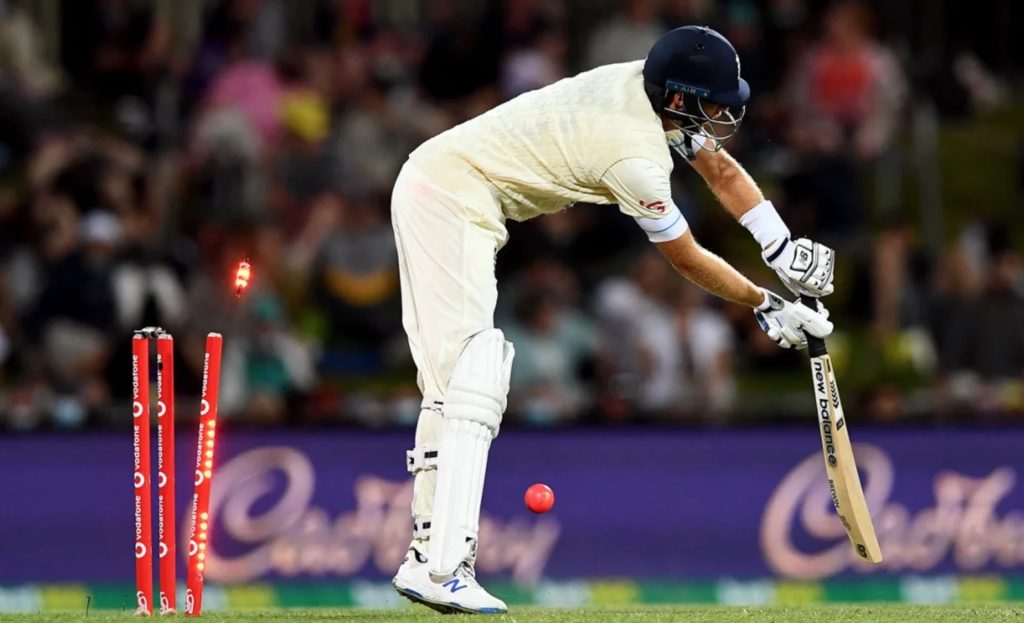 Joe Root bowled Hobart 16 Jan 22