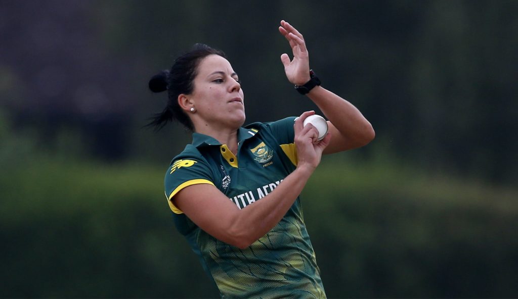 Marizanne Kapp bowls Proteas Women