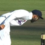 Virat Kohli shouts stump mic