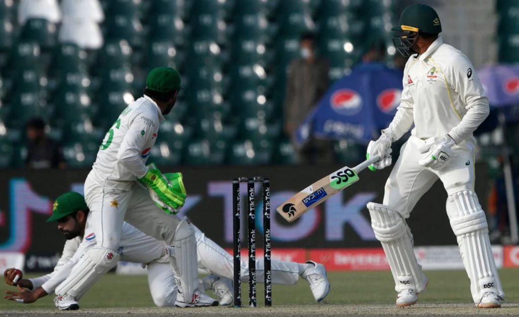 Babar Azam catches Usman Khawaja