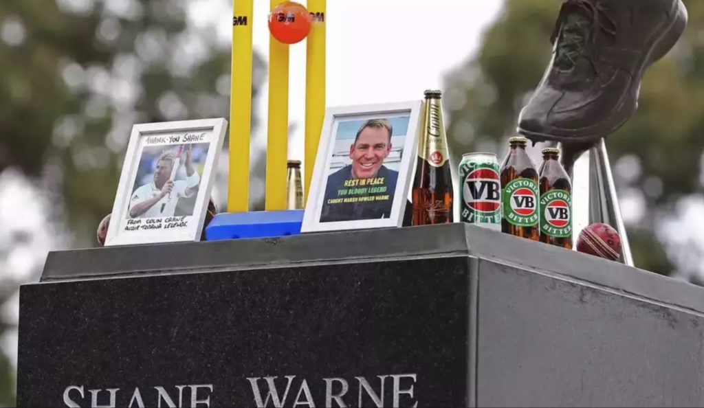 Shane Warne fans tribute