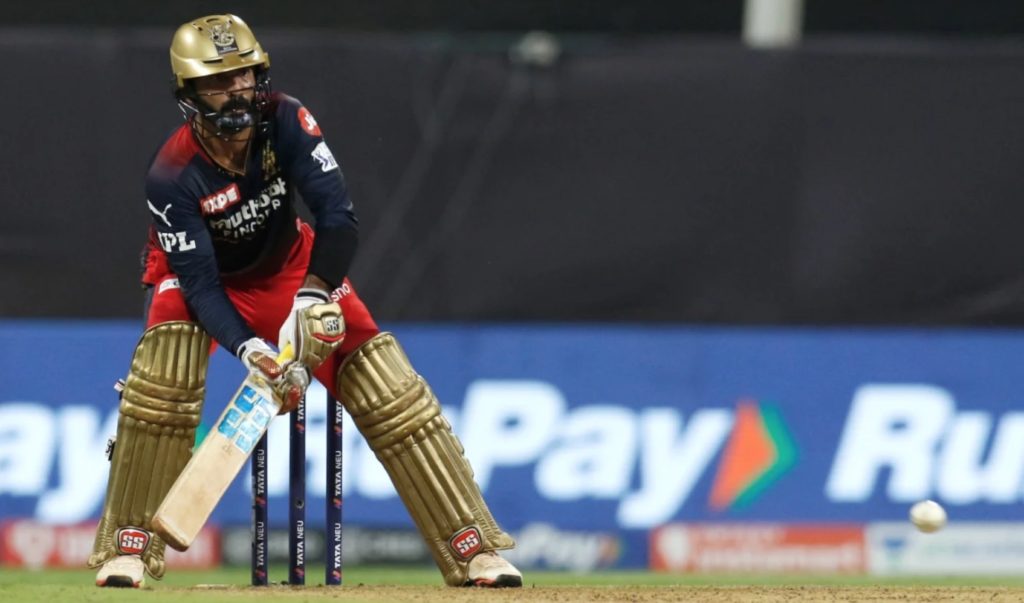 Dinesh Karthik IPL RCB 16 April 2022