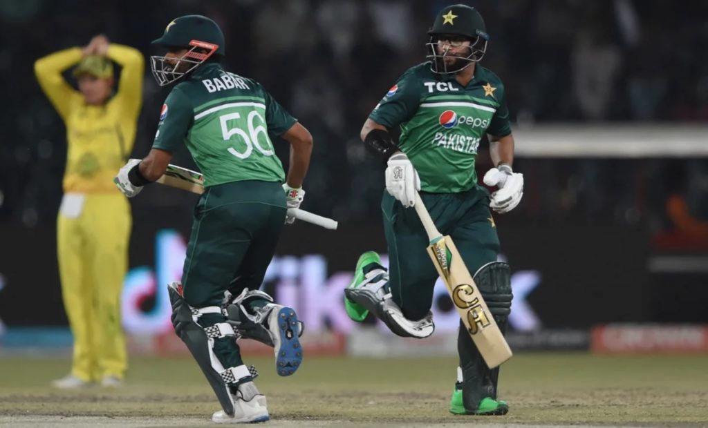 Imam-ul-Haq Babar Azam Pak Aus 2 Apr 22