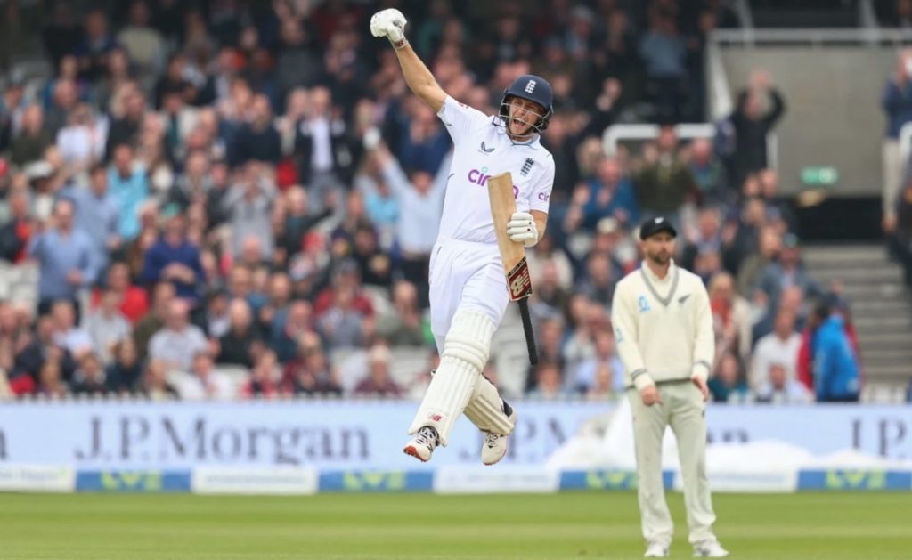 Joe Root celebrates Eng NZ 5 June 2022