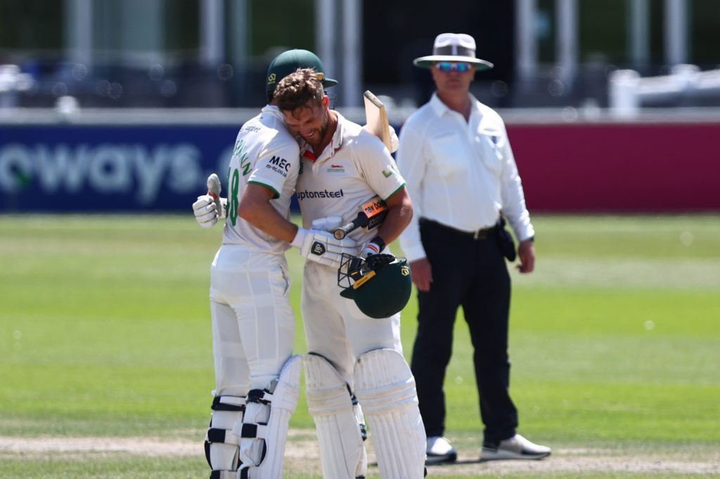 Saffas Abroad: Tons of runs as wickets tumble