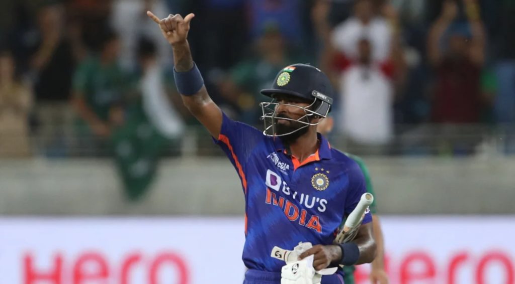 Hardik Pandya India gesture 28 Aug 22