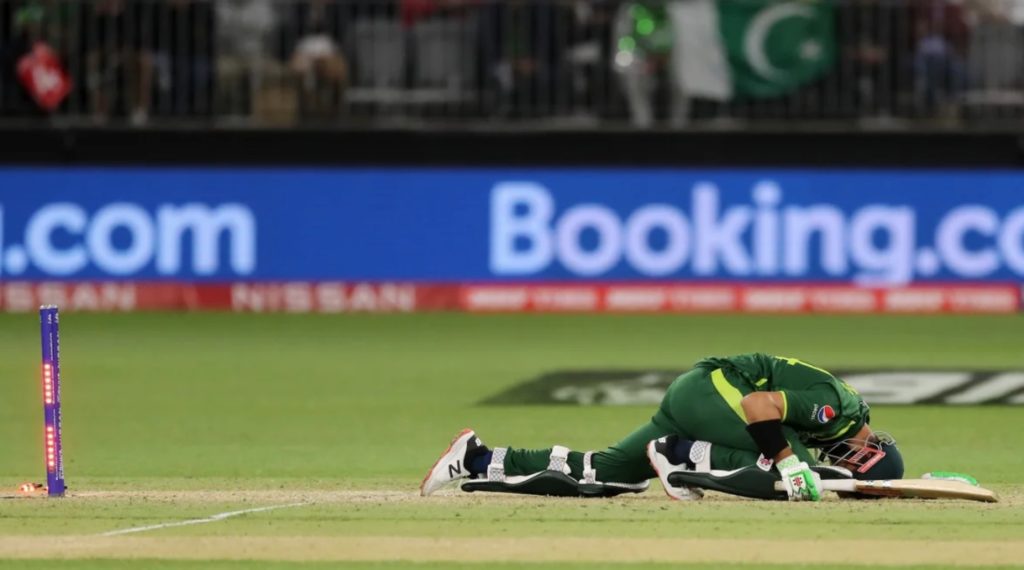 Shan Masood Pakistan stumped Zim