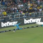 Stunning one-handed catch in SA20 Will Jacks