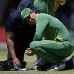 Quinton de Kock thumb injury England