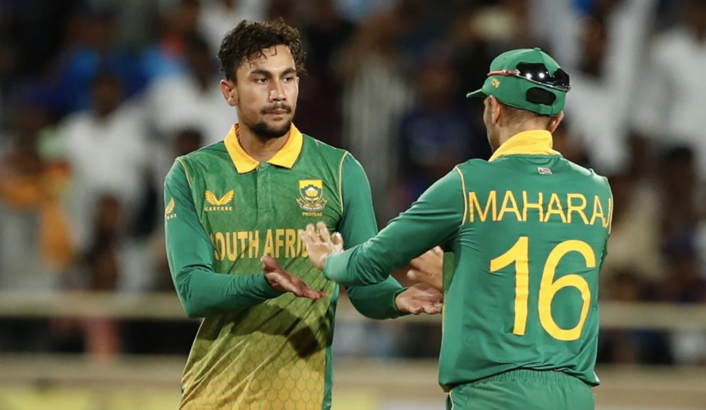 Bjorn Fortuin Keshav Maharaj Proteas