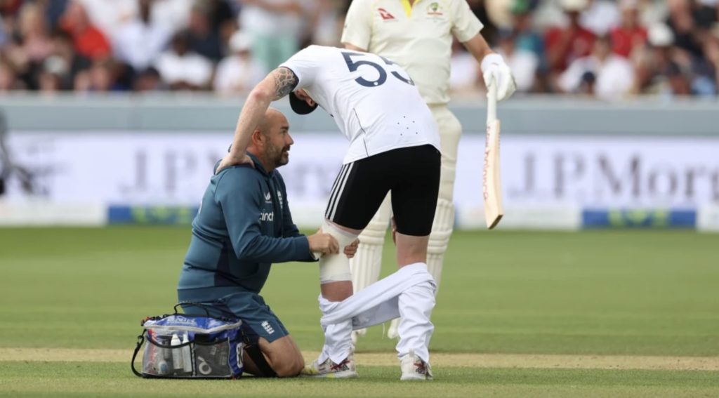 Ben Stokes knee strapping 2023