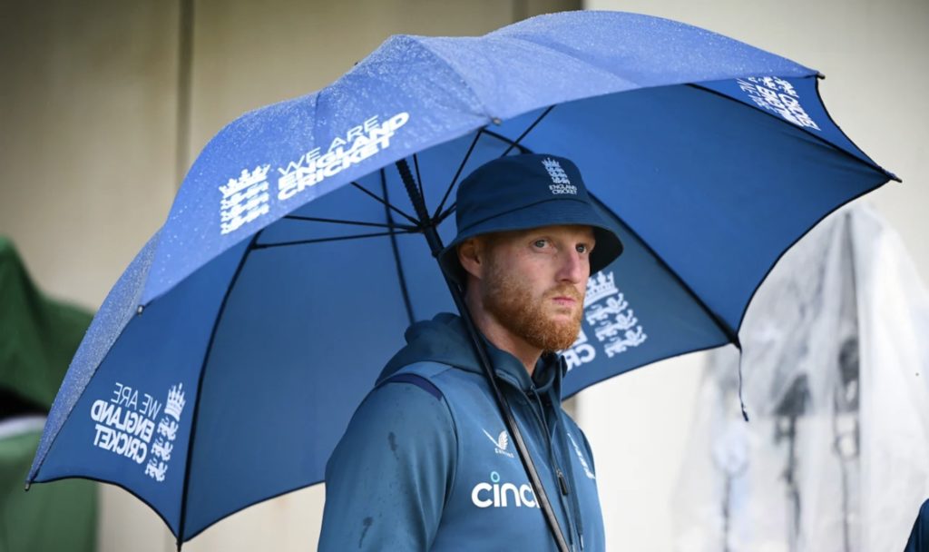 Ben Stokes rain Ashes umbrella