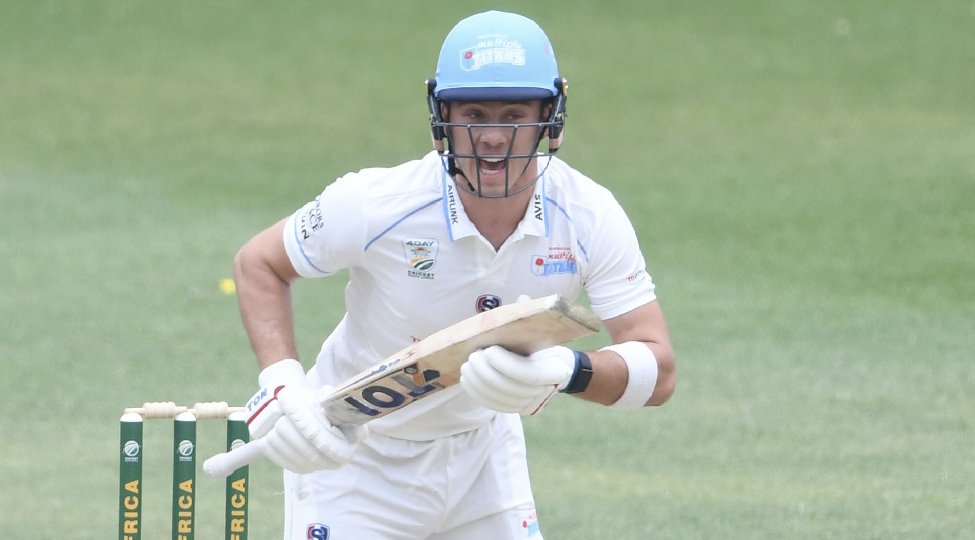 Live: Cricket Frenzy! Brevis' 125No   Aussies Need A Miracle (219)! - a722g2n