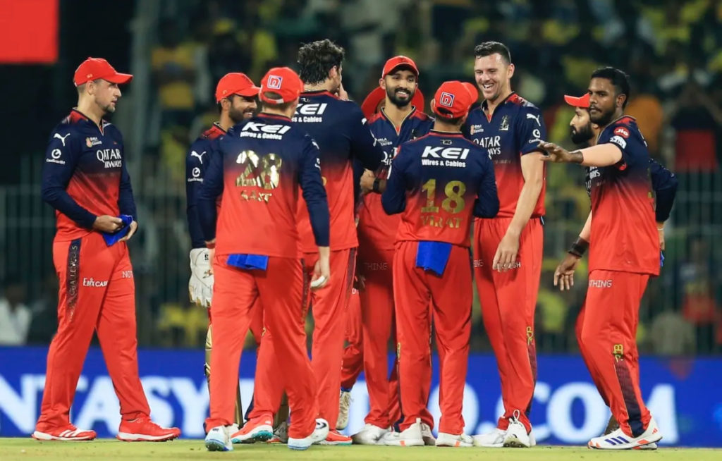 Table-topping Bengaluru thrash Chennai
