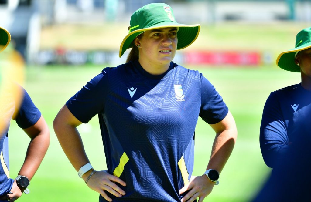 De Klerk strikes it rich at Hundred auction