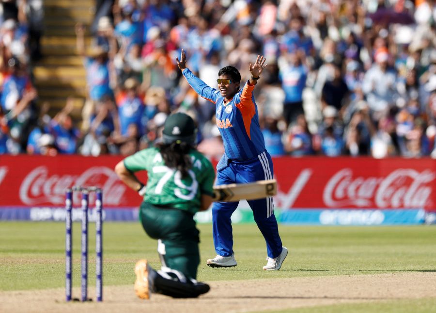 India superstar Sharma delivers stellar show