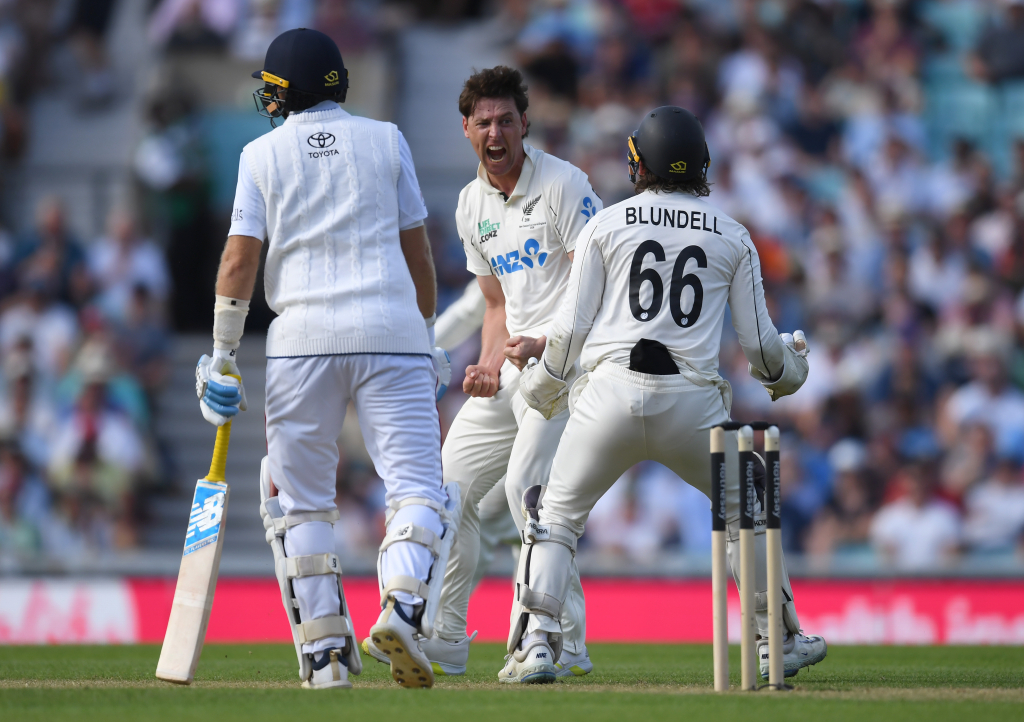 New Zealand has England rocking in second Test
