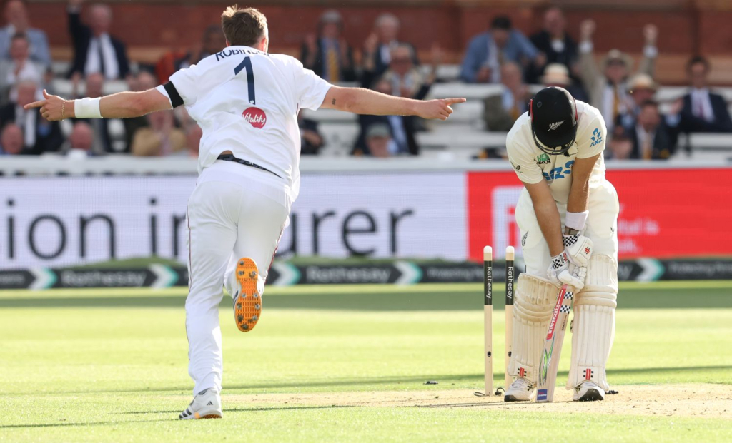 Robinson rocks Kiwis after earlier England collapse