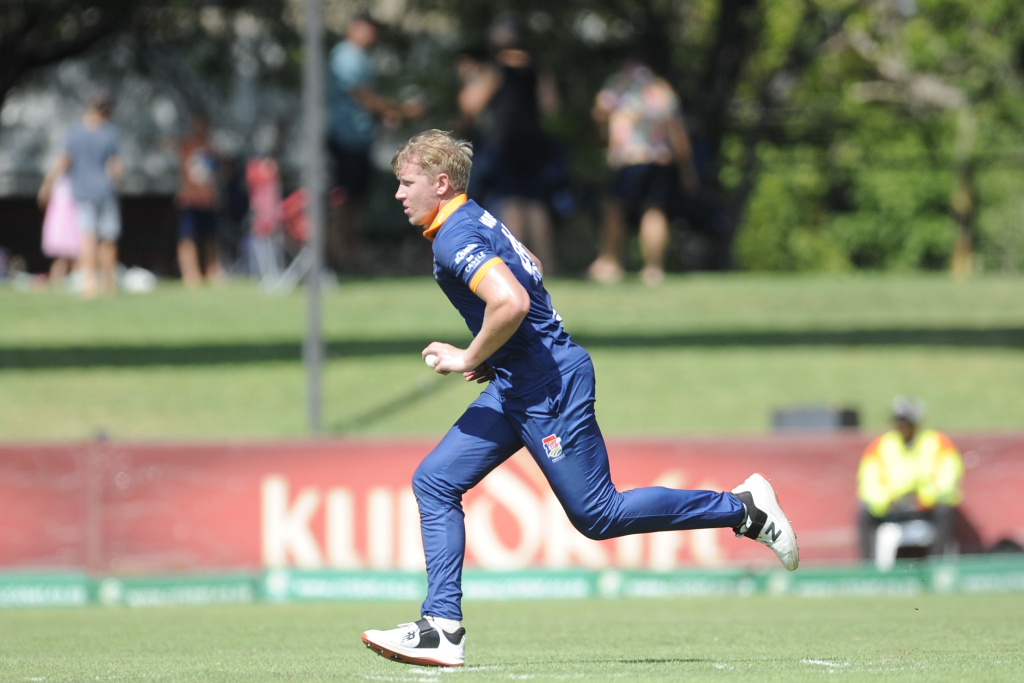 Surrey snap up rising SA all-rounder